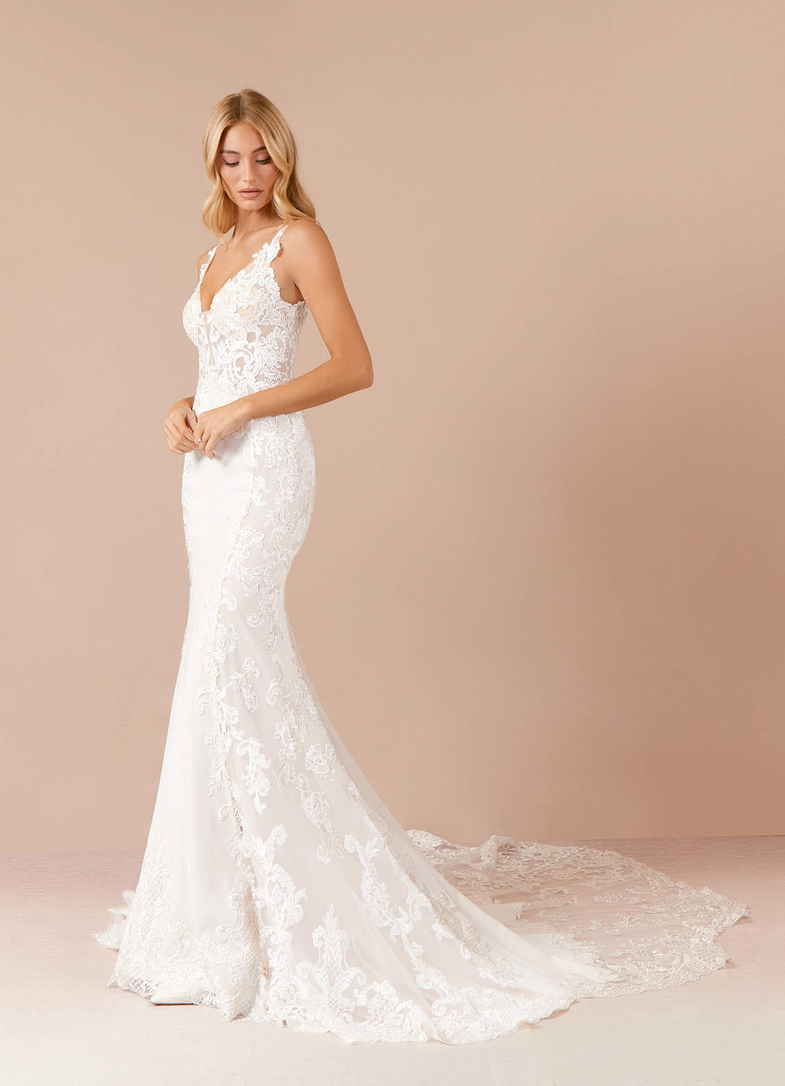 Diamond White Mermaid Sequins Stretch Crepe Dress